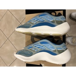 DV-Yeezy 700 V3 Arzareth