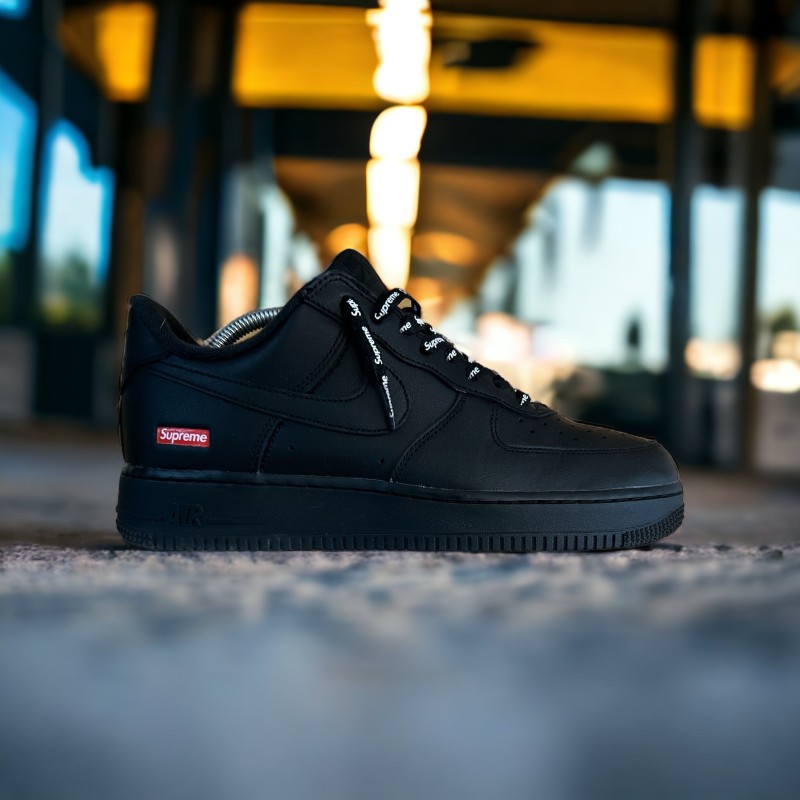 Nike Air Force one Supreme Black