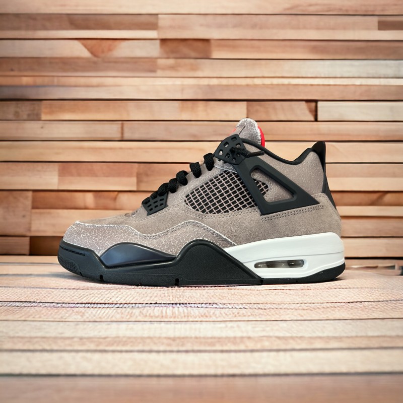 Jordan 4 Taupe